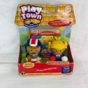 Play Town Wooden Figures Football Player Cheerleader Preschool Toy Set
